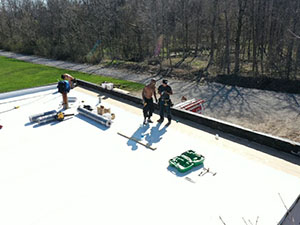 commercial roofing contractor plymouth in
