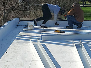commercial roofing contractor Warsaw IN